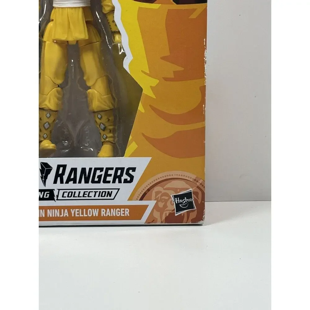 Hasbro Power Rangers Yellow Ranger Lighting Collection - Picture 4 of 12